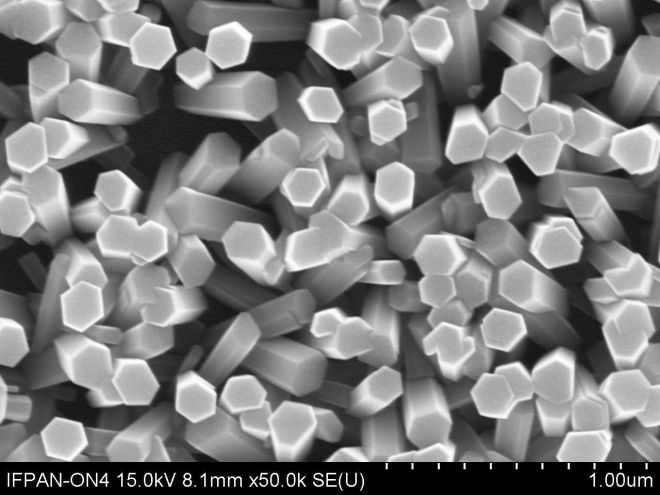 Nanotechnologia od kuchni – wzrost nanosłupków przy pomocy kuchenki indukcyjnej
